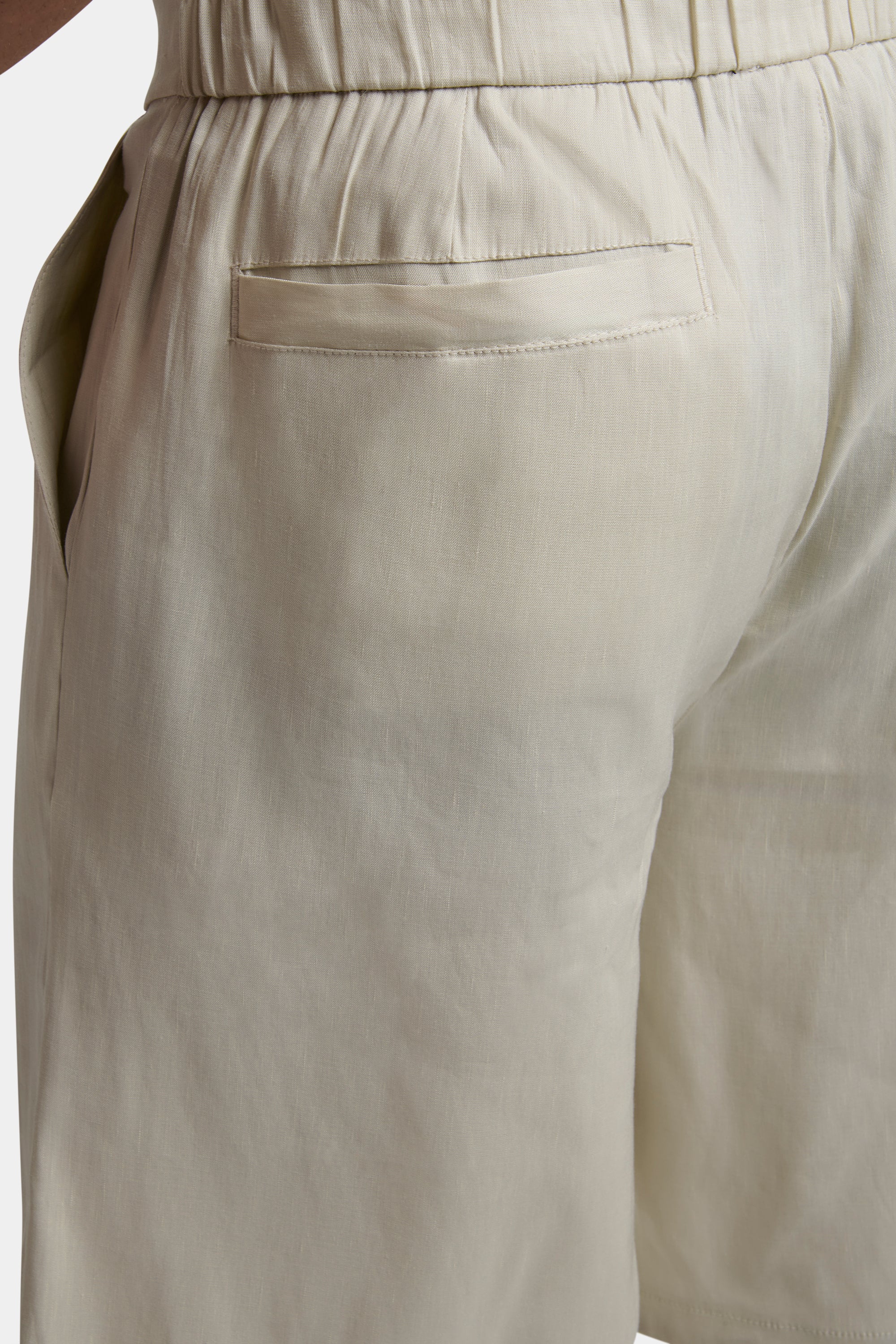 THE LINEN SHORTS - Image 10
