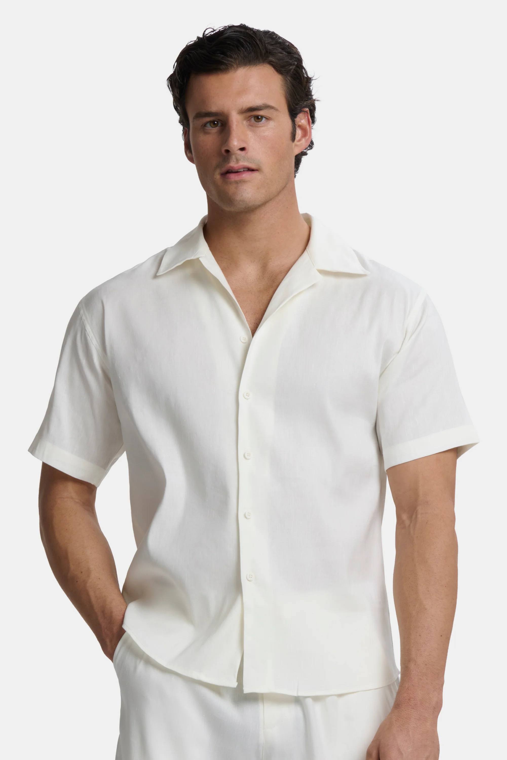 THE LINEN SHORT SLEEVE SHIRT - Image 11