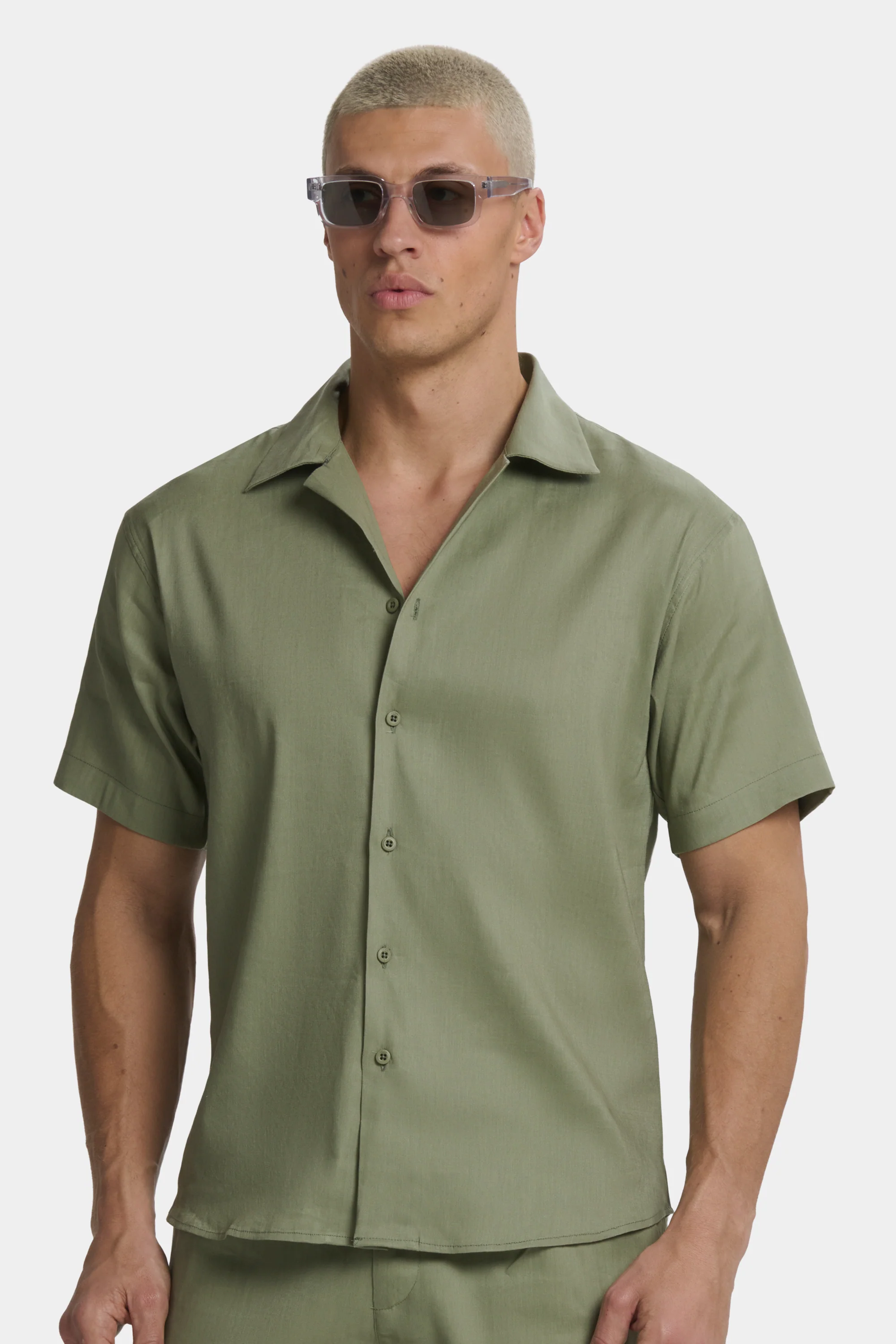 THE LINEN SHORT SLEEVE SHIRT - Image 19